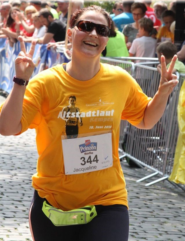/d/evt/GriessonDeBeukelaerAltstadtlaufKempen/1586858123076.jpg