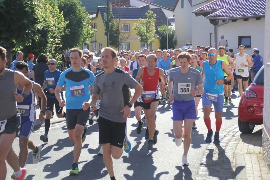 /d/evt/Int.RotweinweinwanderwegVolkslaufmitVolkswandernBadNeuenahrAhrweiler/1586884190068.jpg