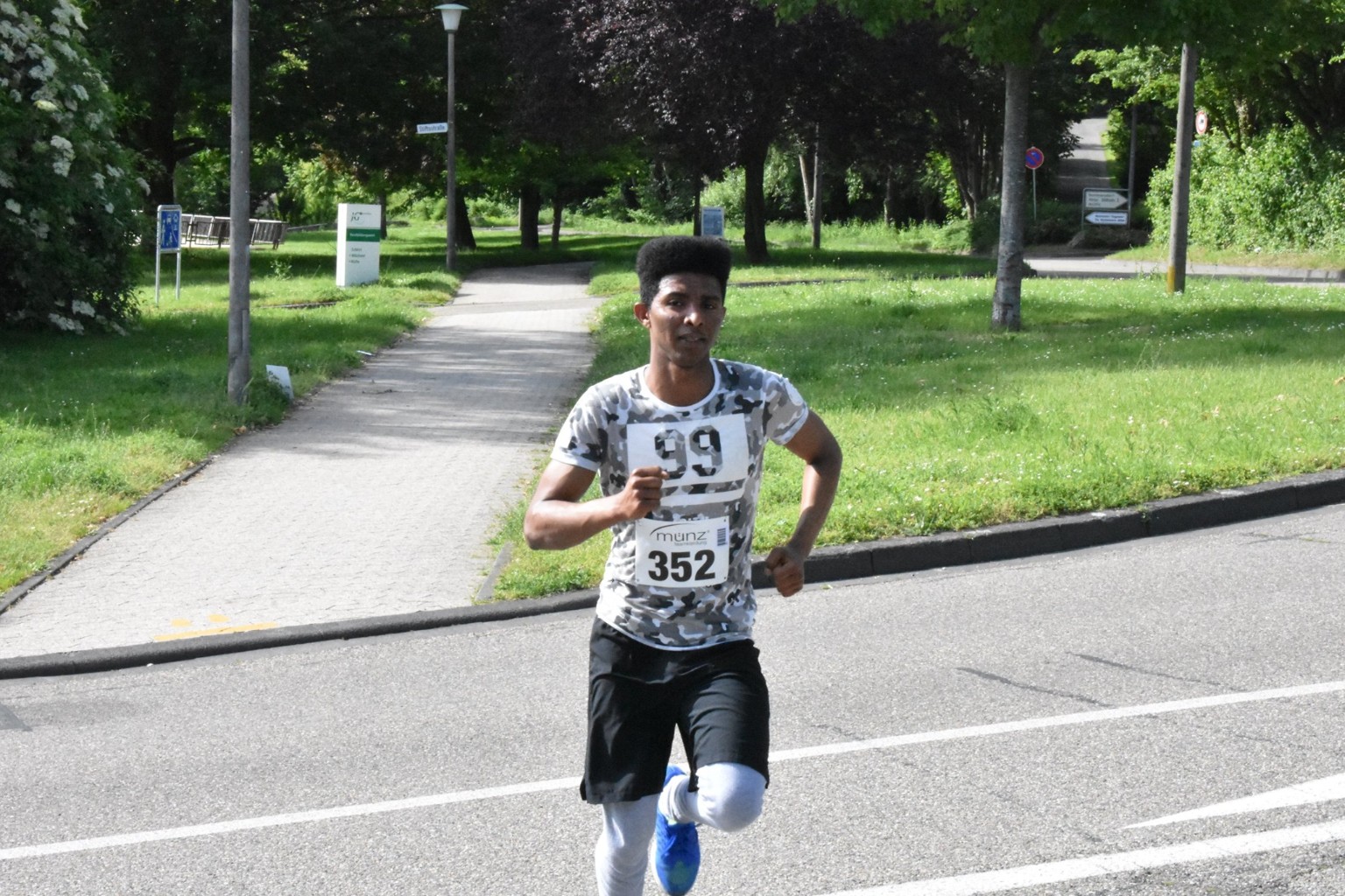 /d/evt/Int.VolkslaufUndWalkingRundUmRommersdorfberDenRheinsteigNeuwied/1586687774736.jpg