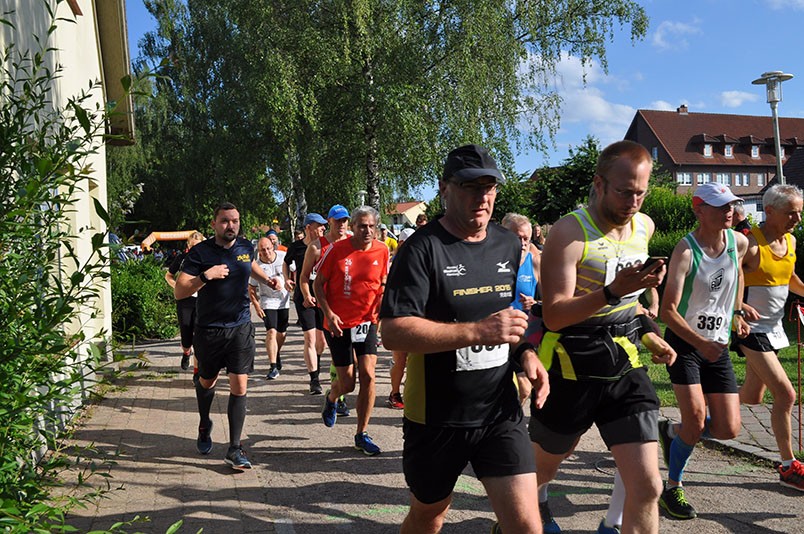 /d/evt/MittsommernachtslaufRundUmDenKrakowerSeeGstrowKrakowamSee/1595489871833.jpg