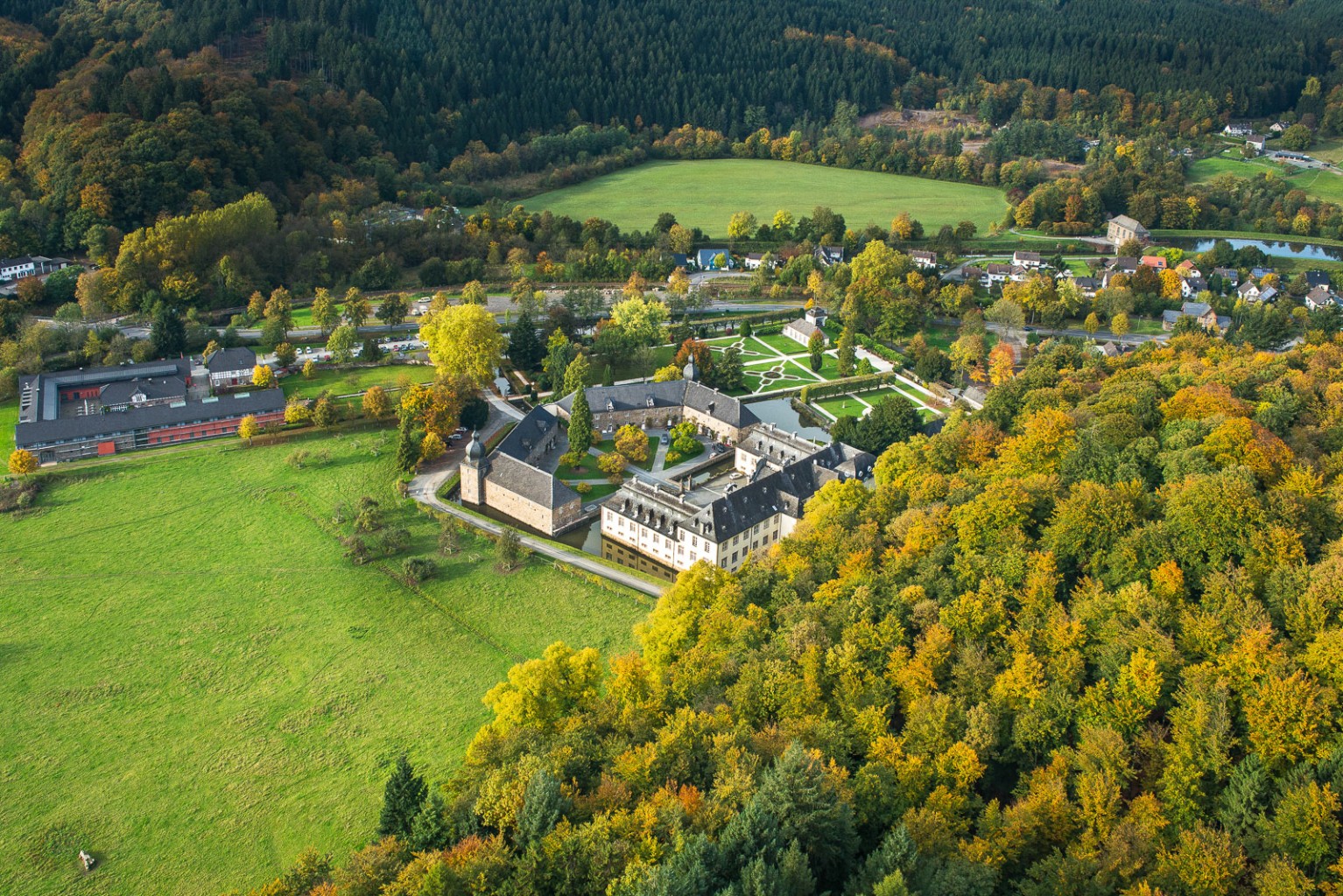 /d/evt/VolksundStrassenlaufRundumSchlossEhreshovenEngelskirchen/1600079321841.jpg